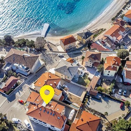 Apartments Happy Stay Center Baska Exterior foto