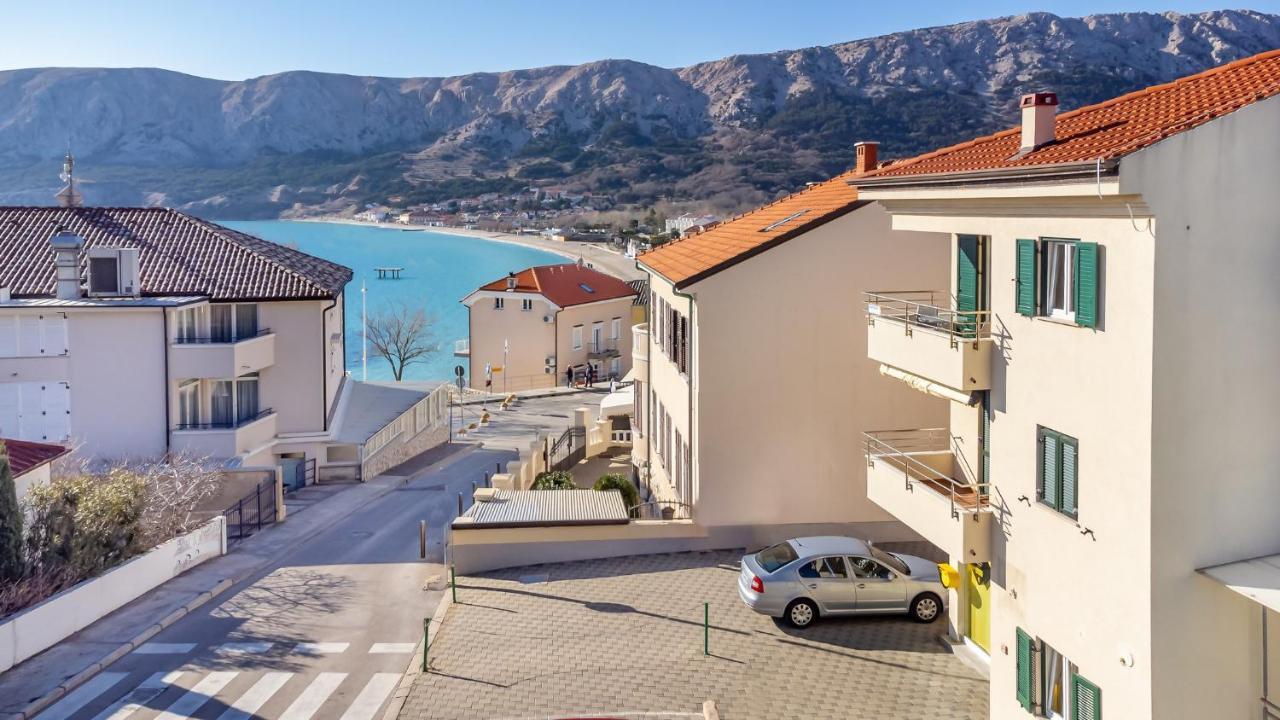 Apartments Happy Stay Center Baska Exterior foto